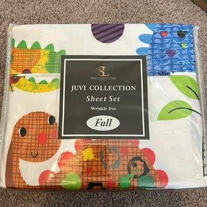 NEW- Kids Full Sized Sheet Set- Small Dinosaurs